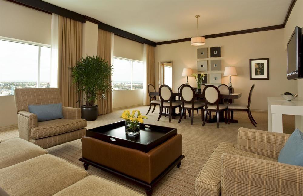 Sheraton Arlington Hotel Exterior foto